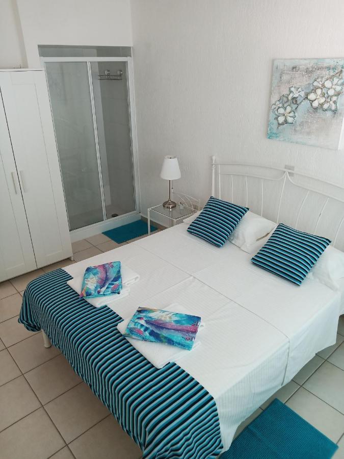 Sea Front Villa Kristina Klorakas Ngoại thất bức ảnh